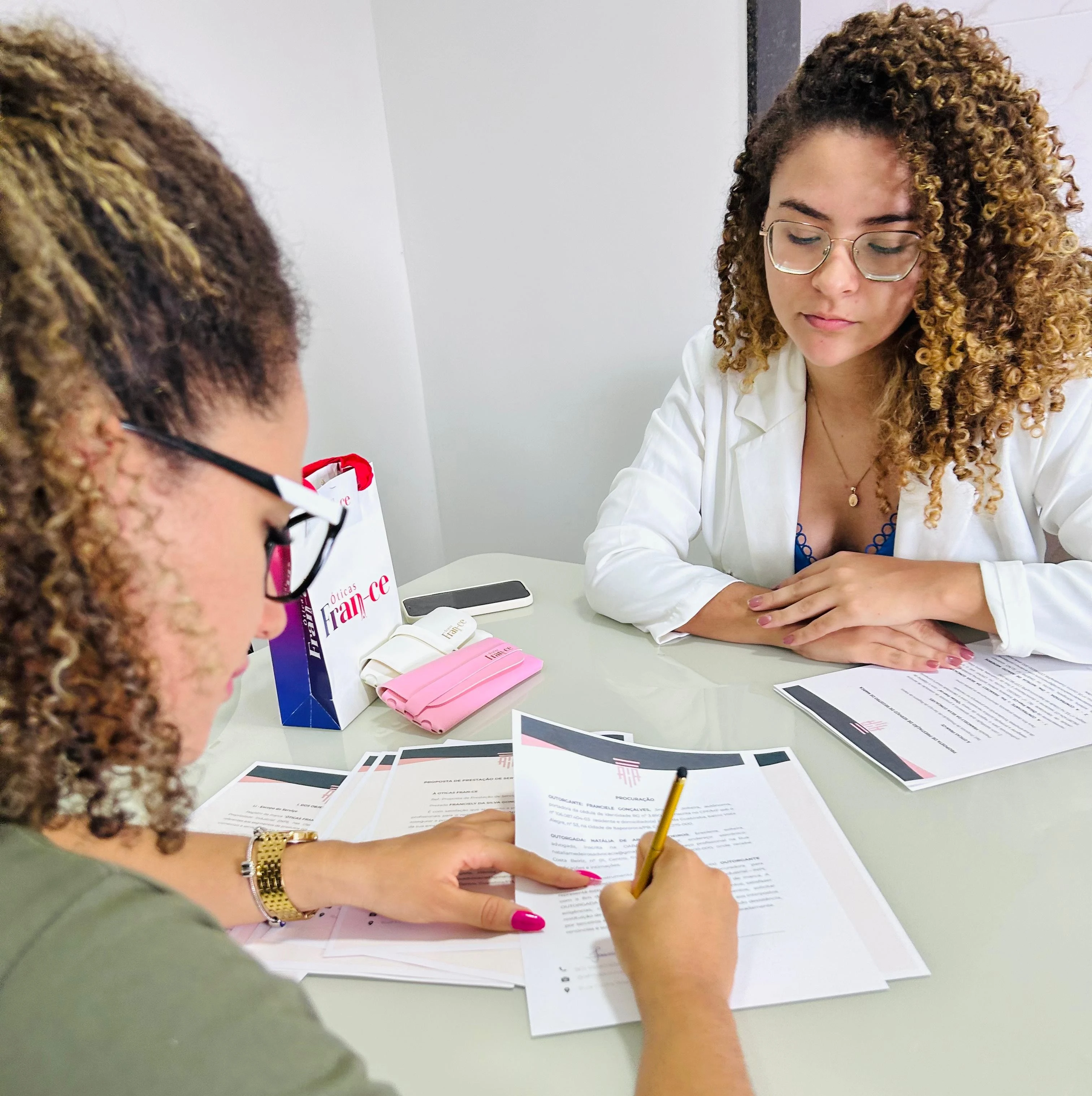 Certificado de registro da Óticas Fran-ce
